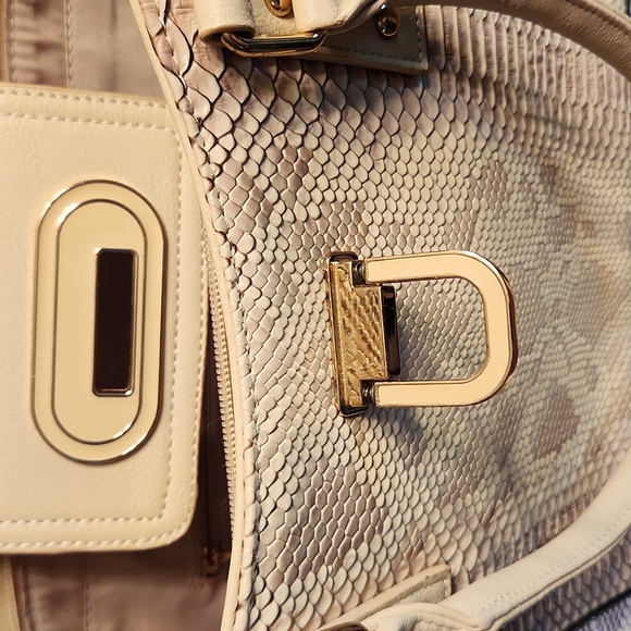 Vieta Purse - Picture 6 of 7
